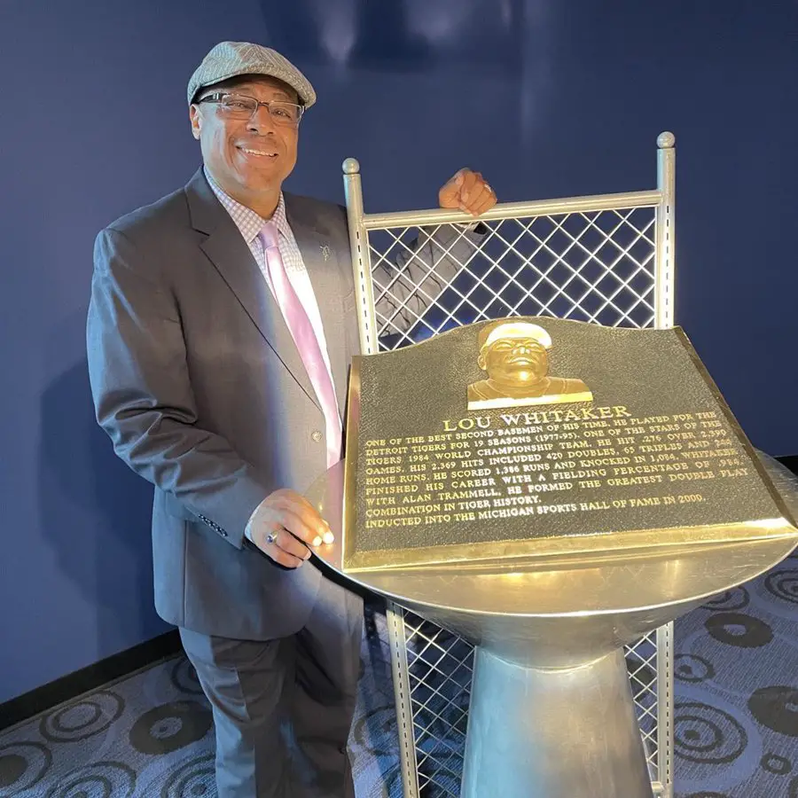 Detroit Tigers retire Lou Whitaker's No. 1 at Comerica Park