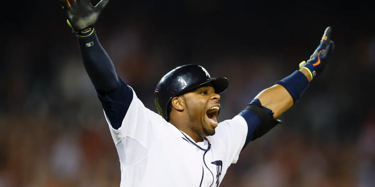 White Sox honor Miguel Cabrera, who reminds them how much he has